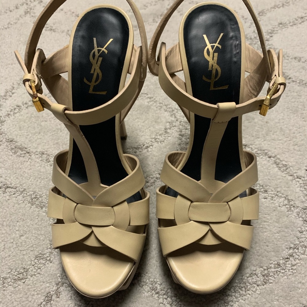 🔥SOLD🔥Yves Saint Laurent Tribute Sandals🔥🔥SOLD